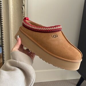 UGG Women's Tazz